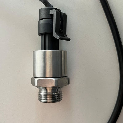 Custom-Made UNIVO 24V 5VDC Liquid Level Transmitter for Oil and Water Tank Monitoring